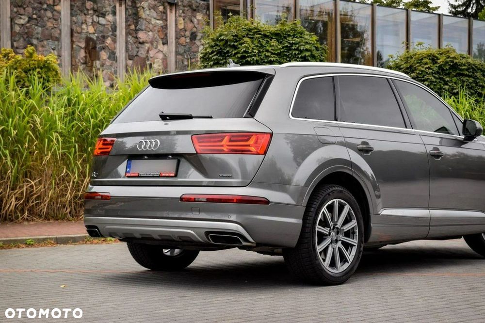 Audi Q7 - 10