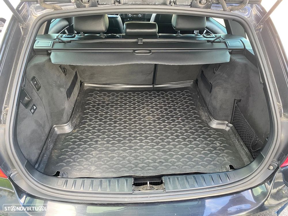 BMW 320 d Navigation - 8