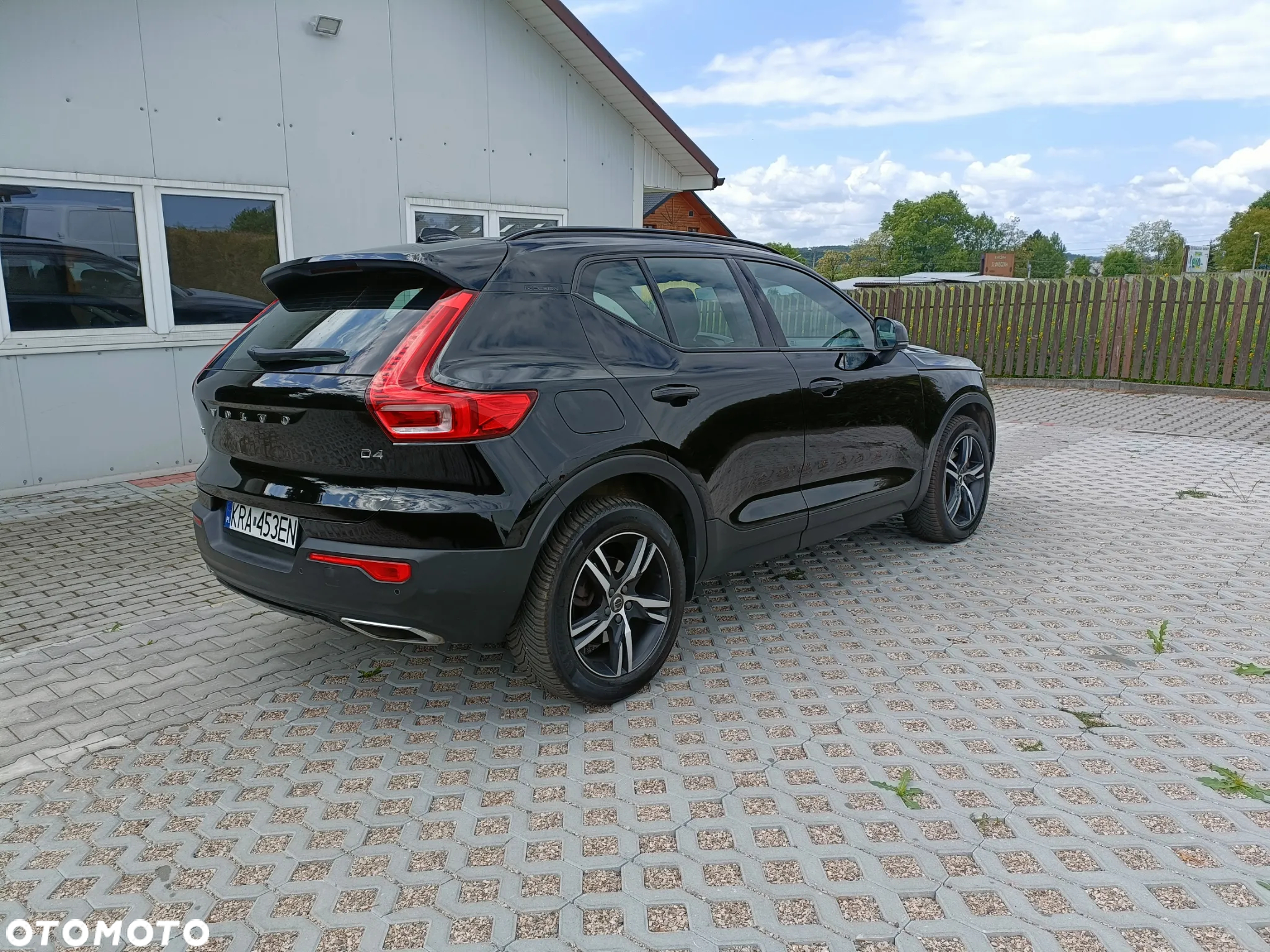 Volvo XC 40 D4 AWD R-Design - 5