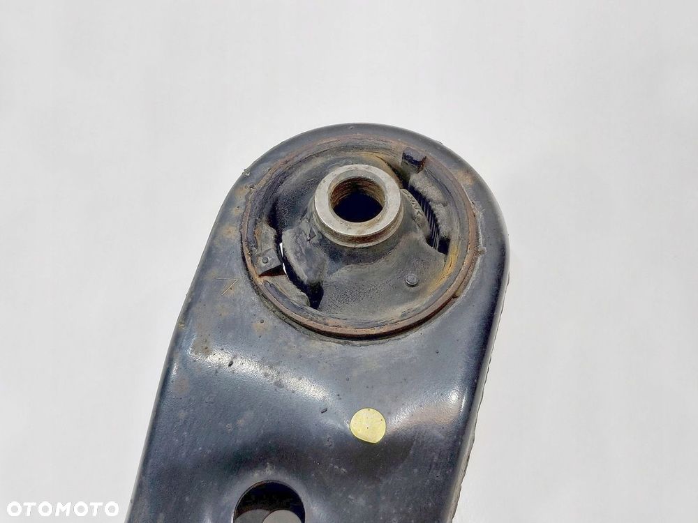 WAHACZ PRZÓD PRAWY TOYOTA VERSO 1.6 D 09-18r D4D - 2