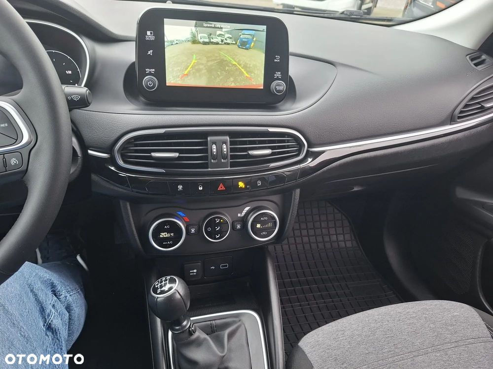Fiat Tipo - 22
