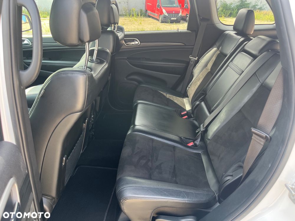 Jeep Grand Cherokee - 10