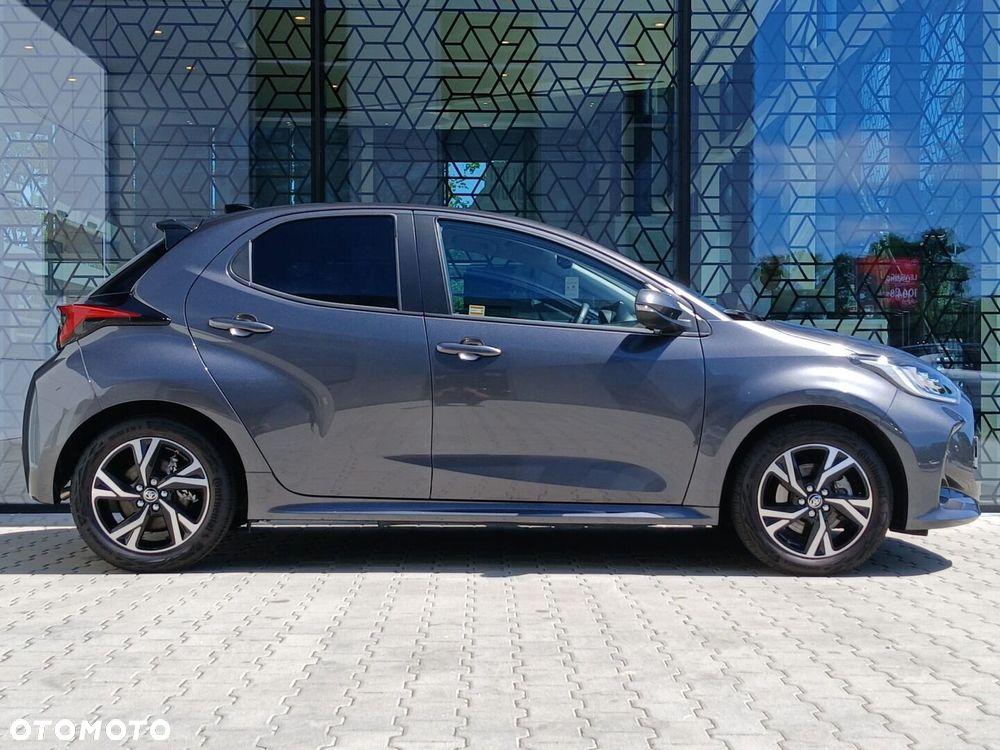 Toyota Yaris 2025 photo 3
