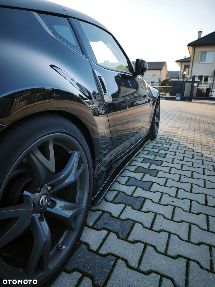 Nissan 370 Z - 10