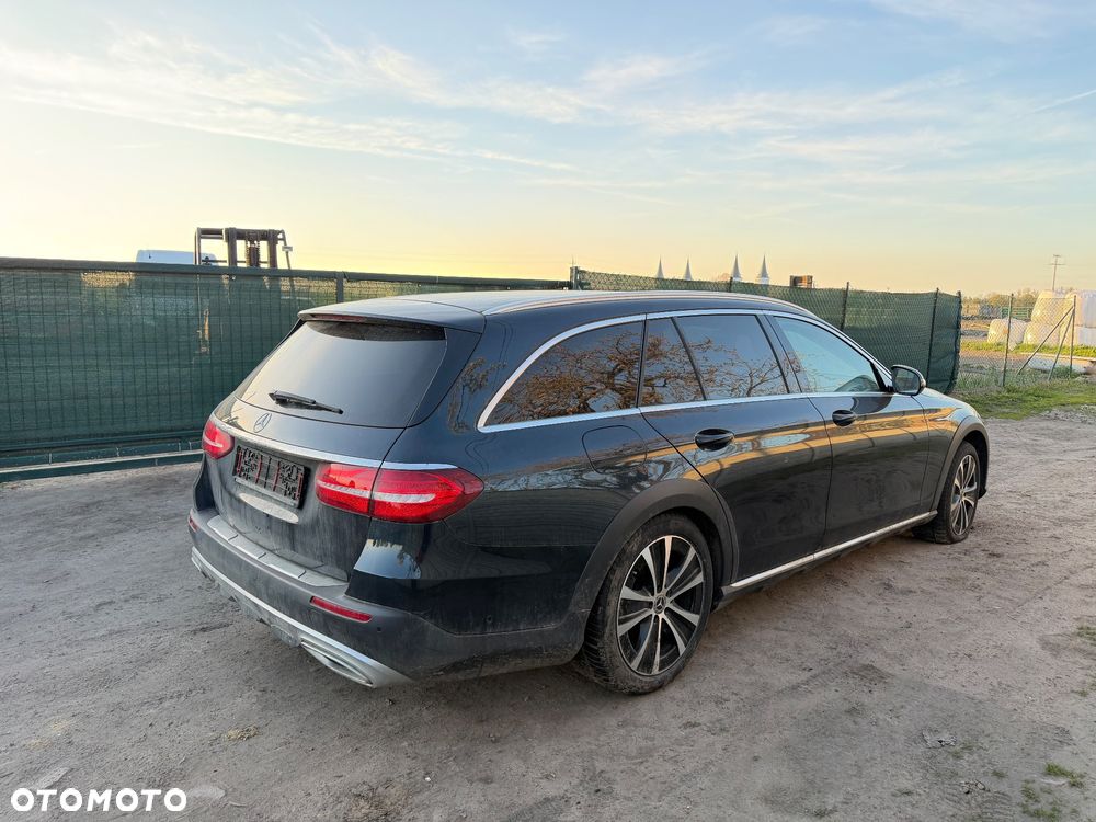 Mercedes-Benz Klasa E 220 d 4Matic All-Terrain 9G-TRONIC Avantgarde - 5