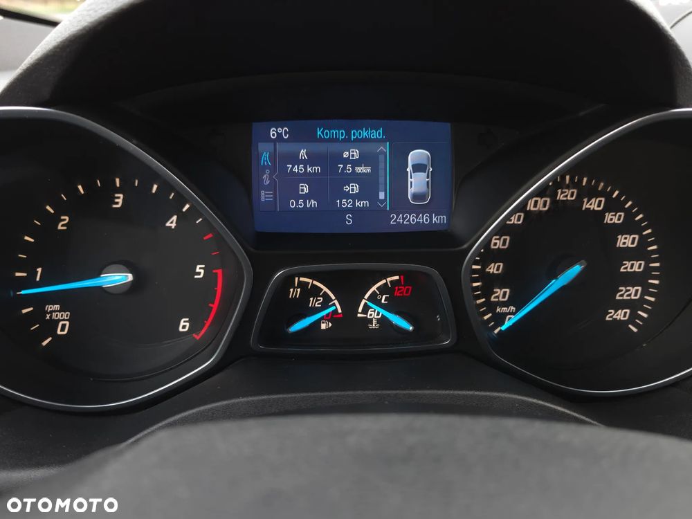 Ford Kuga 2.0 TDCi 2x4 Individual - 23