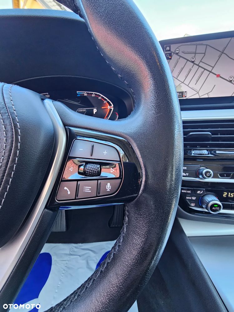 BMW Seria 5 520d Sport - 17