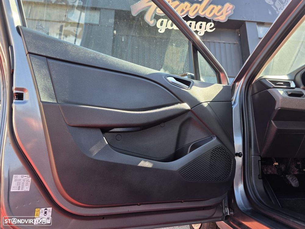 Renault Clio - 25