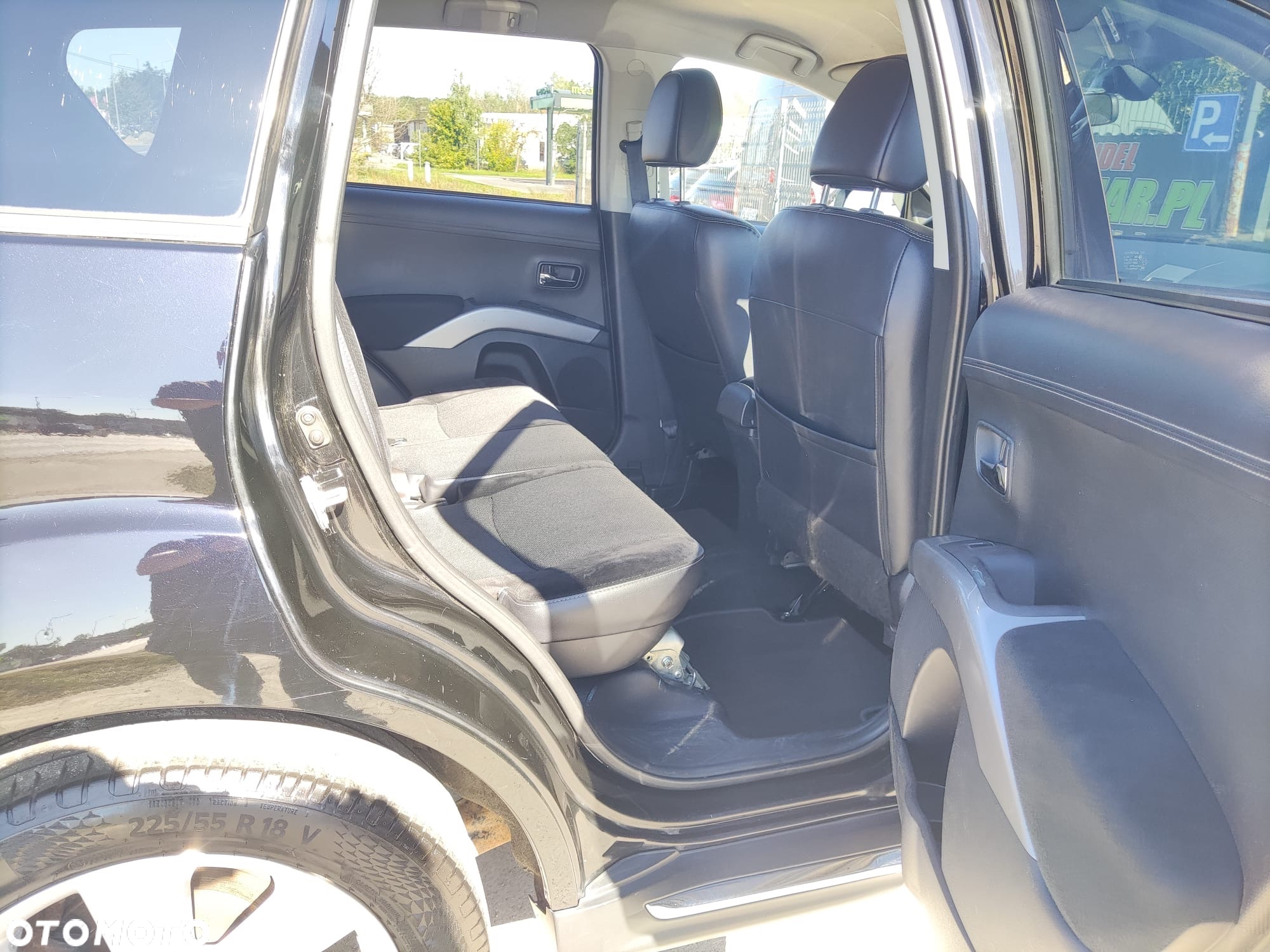 Mitsubishi Outlander 2.0 Intense + NAVI 2WD EU5 - 17