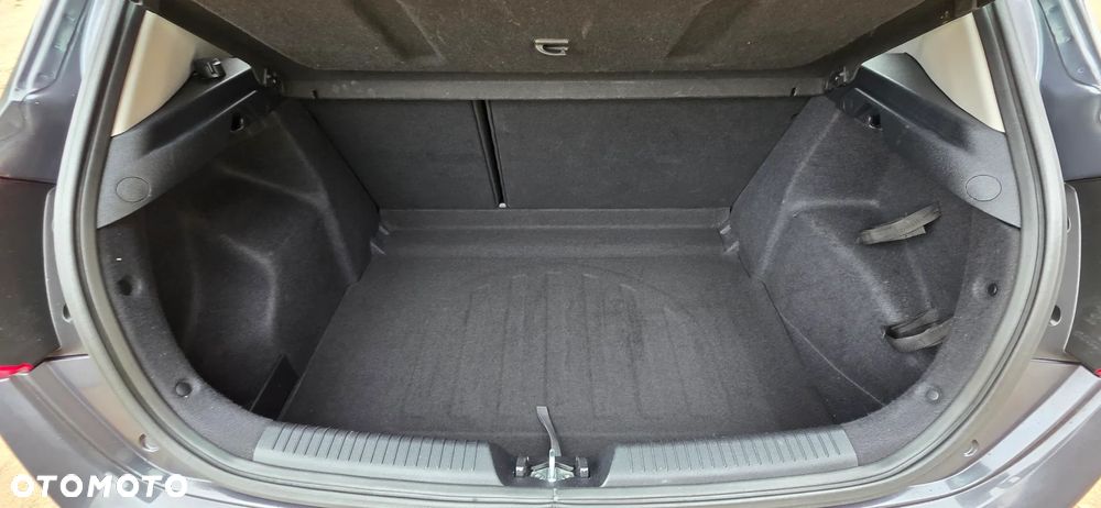 Kia Ceed 1.4 L Business Line - 23