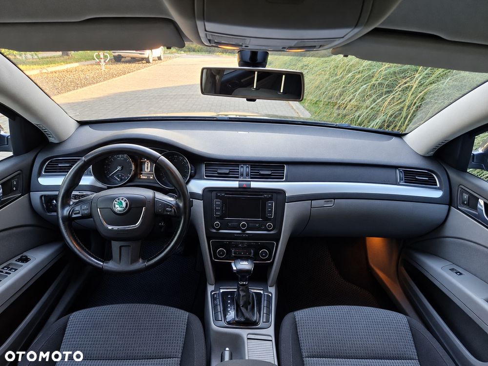 Skoda Superb 2.0 TDI PD DSG Comfort - 7
