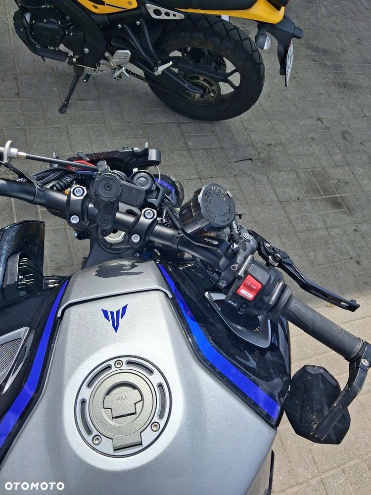 Yamaha MT - 5