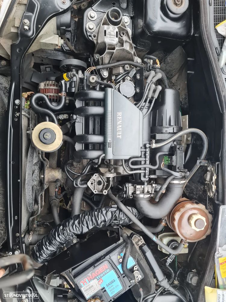 Renault Clio 1.2 Oasis - 5