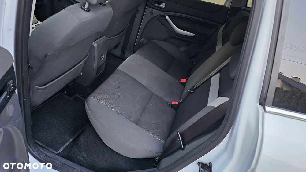 Ford Kuga 2.0 TDCi 2x4 Trend - 31