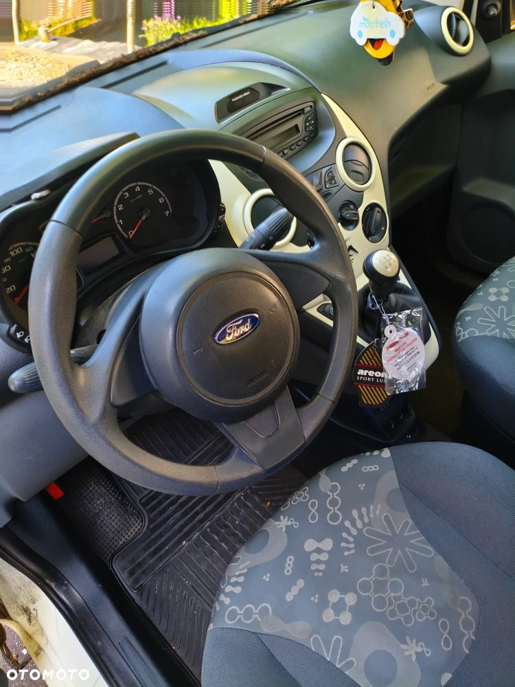 Ford KA 1.2 Titanium ASS EU6 - 21