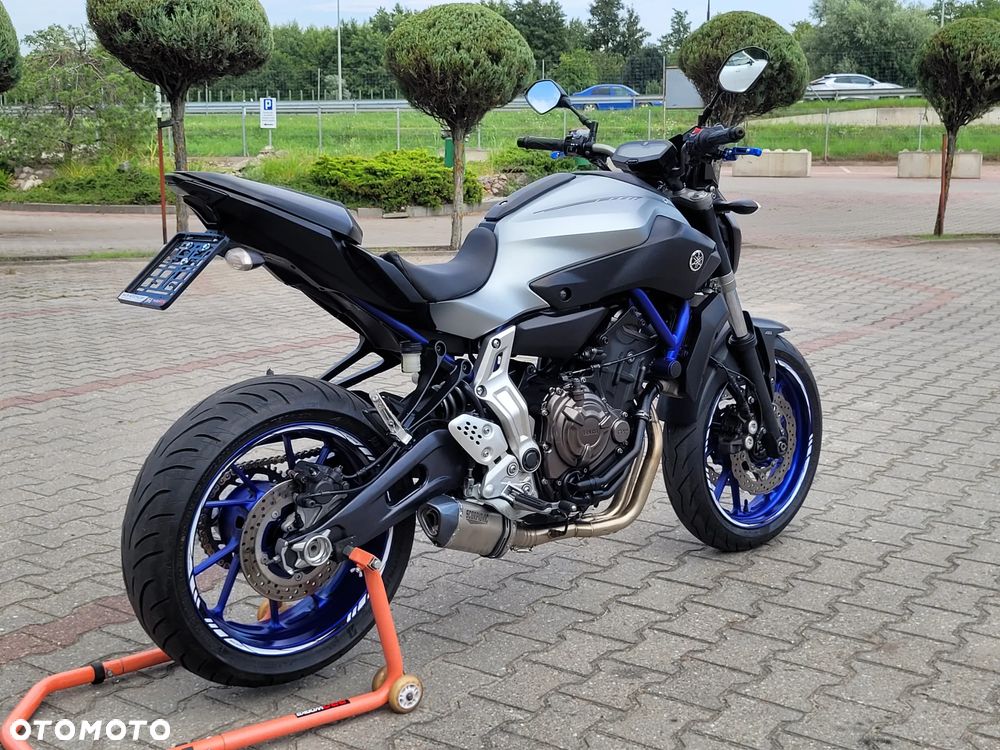 Yamaha MT - 4