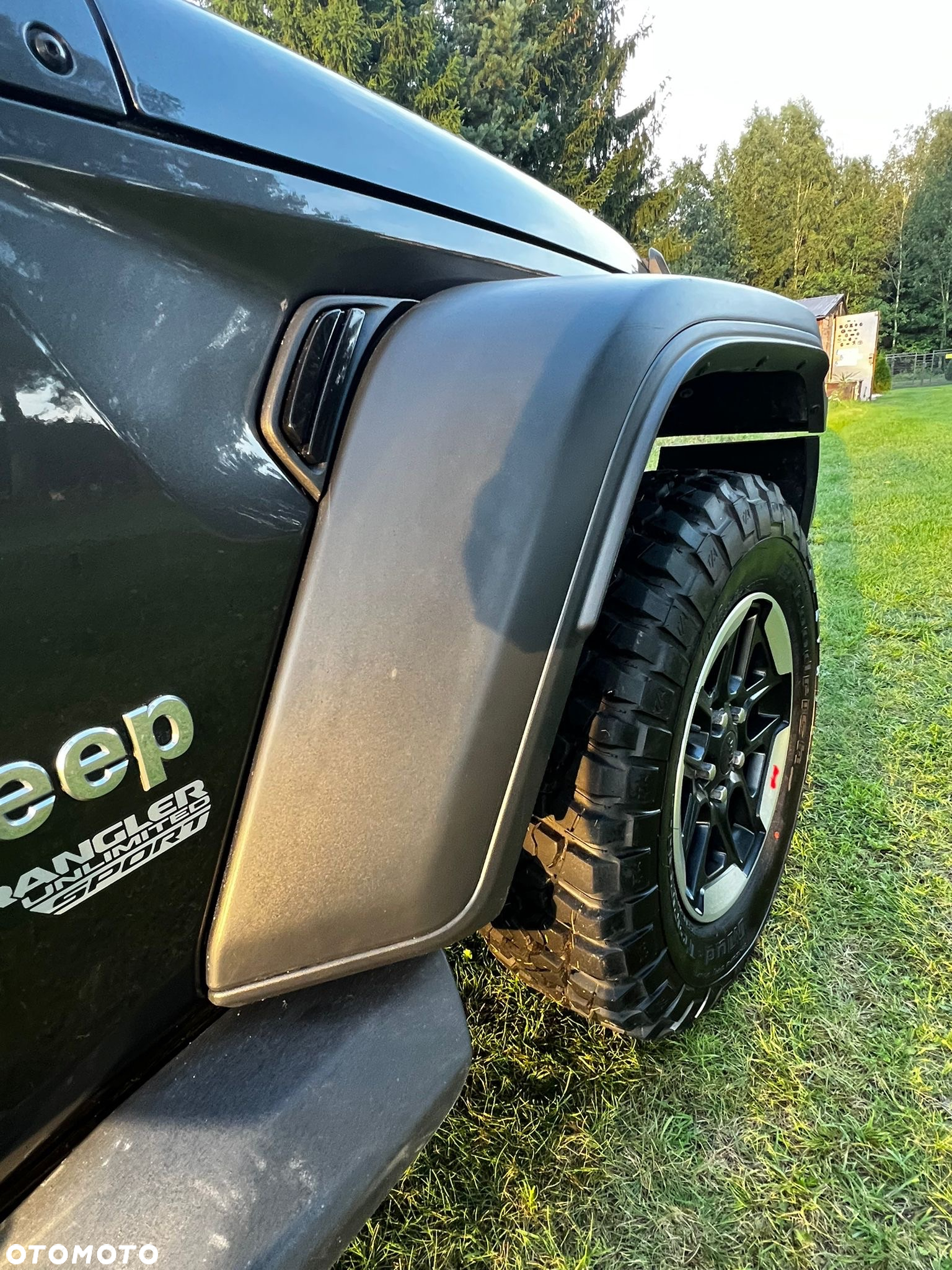 Jeep Wrangler - 12