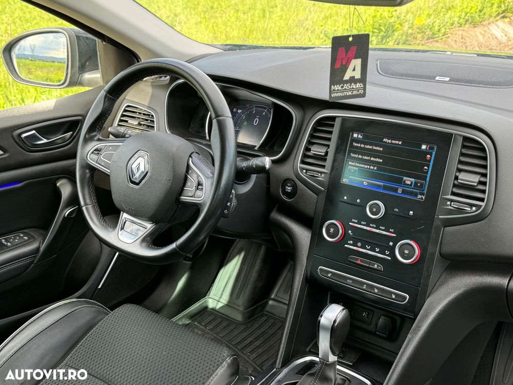 Renault Megane ENERGY TCe 160 EDC BOSE EDITION - 14