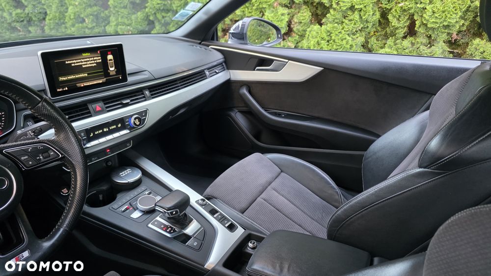 Audi A5 Cabrio 2.0 TDI S tronic sport - 9