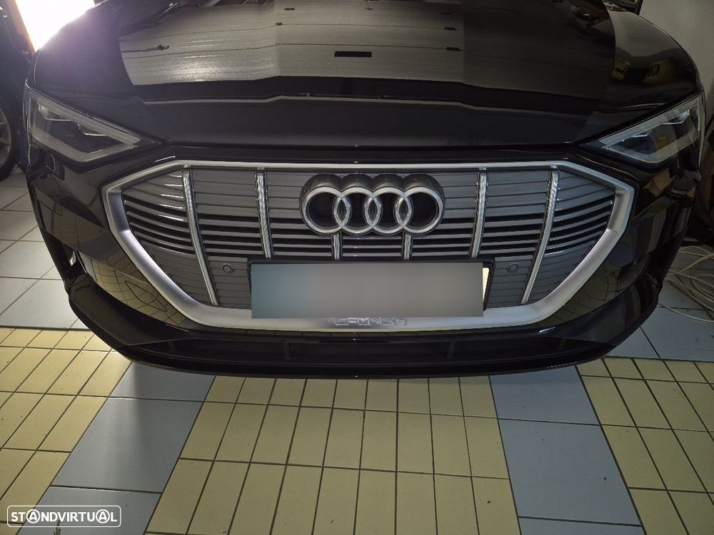 Audi e-tron 55 quattro - 1