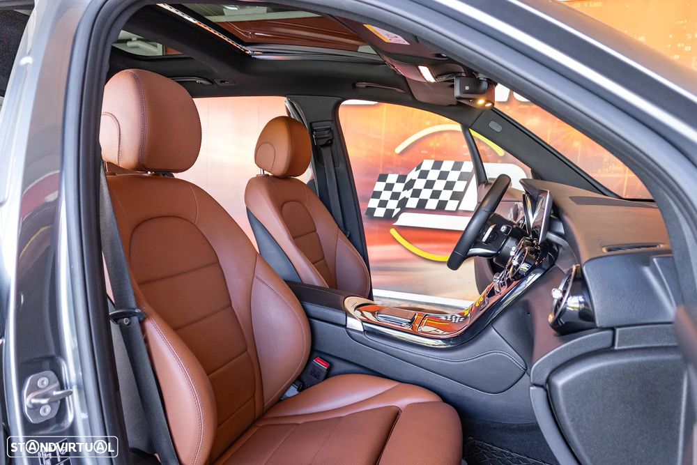 Mercedes-Benz GLC 300 d 4Matic 9G-TRONIC AMG Line - 31