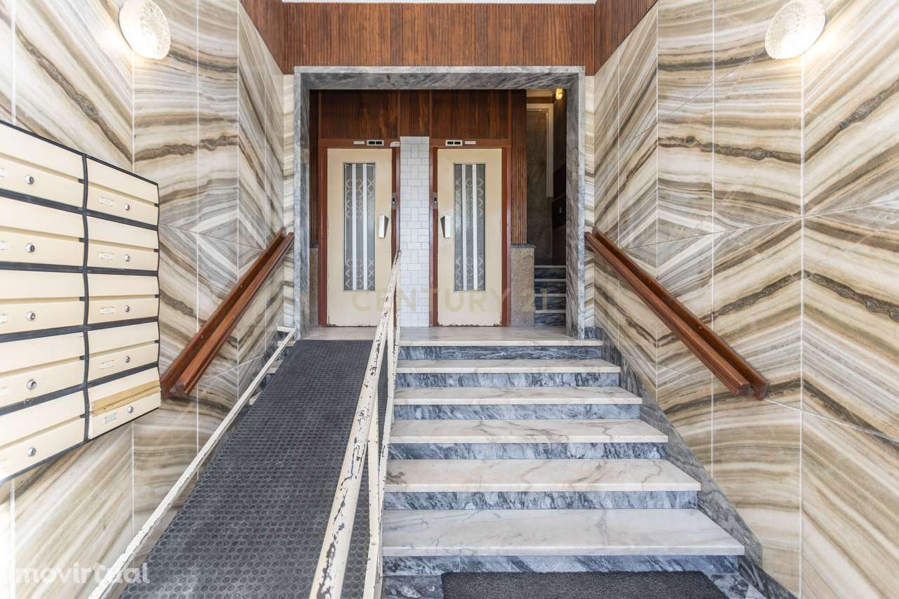 Apartamento T2 no centro da Costa de Caparica - Grande imagem: 5/26