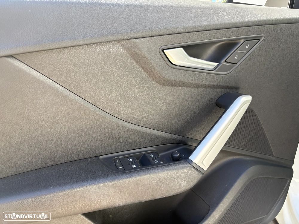 Audi Q2 1.6 TDI Design - 20