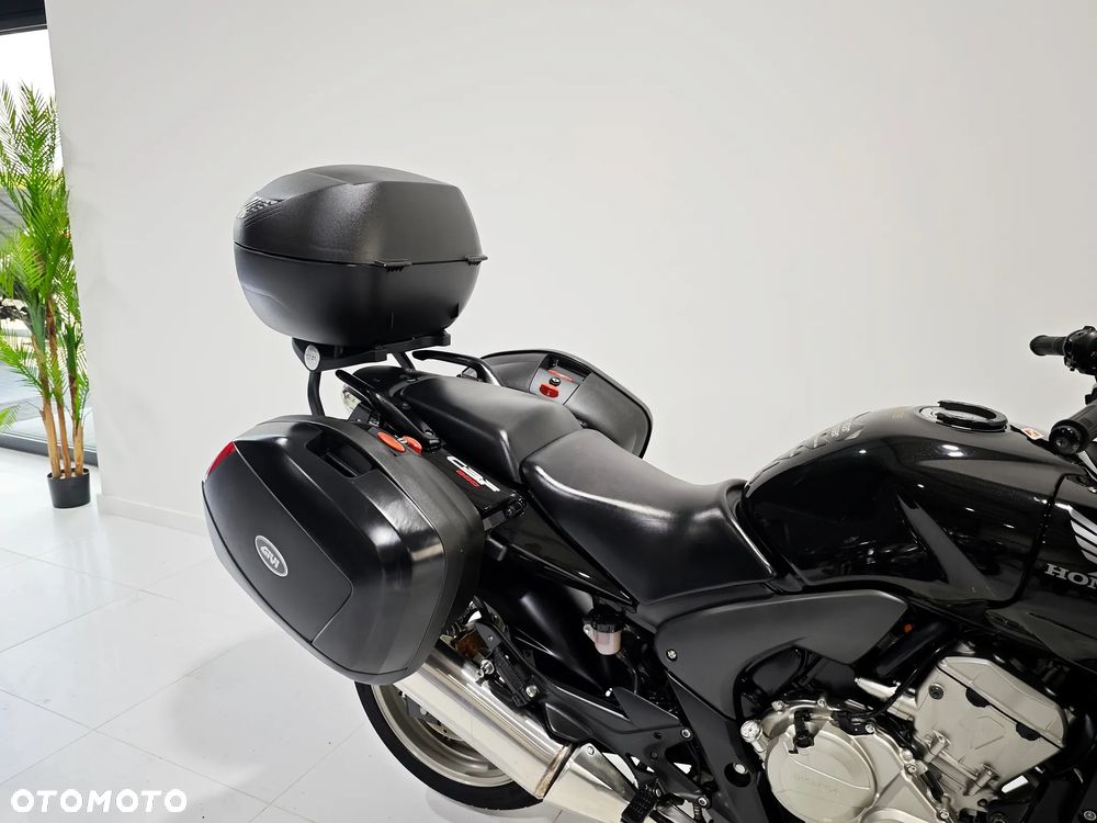 Honda CBF - 10
