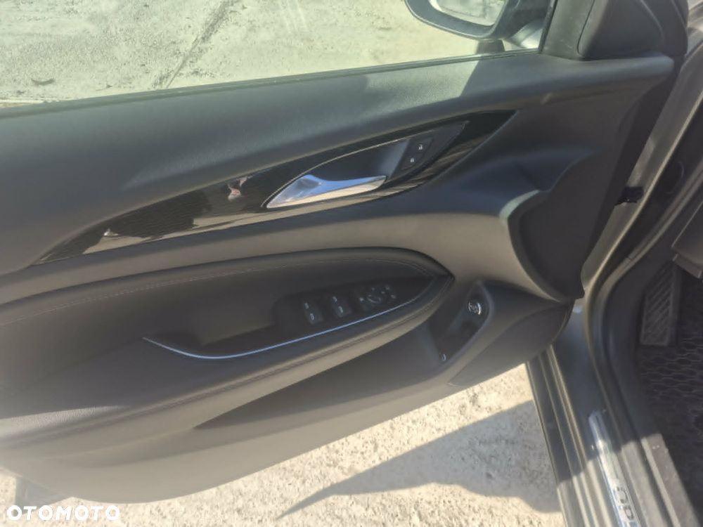 Opel Insignia 2.0 CDTI Exclusive S&S - 9