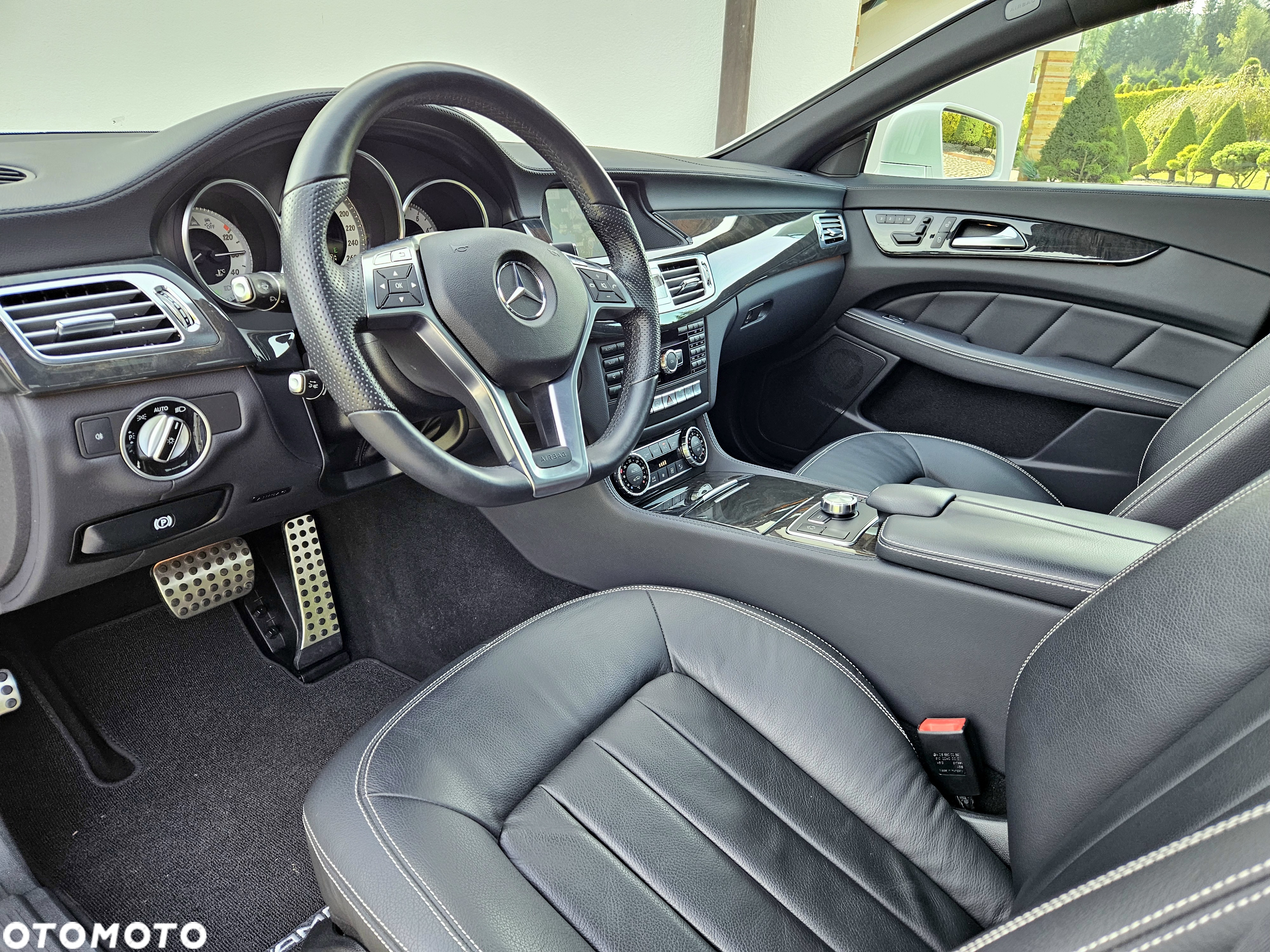 Mercedes-Benz CLS - 27