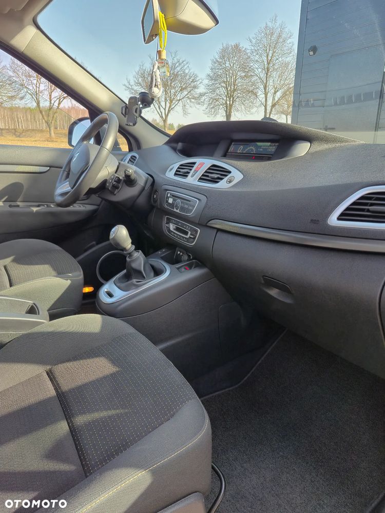 Renault Scenic TCe 130 Dynamique - 16