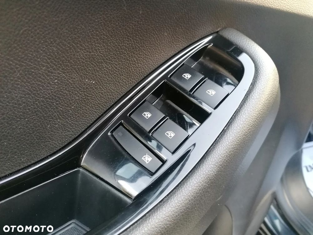Chevrolet Orlando 1.8 LTZ - 24