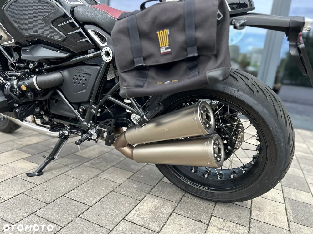 BMW R - 8