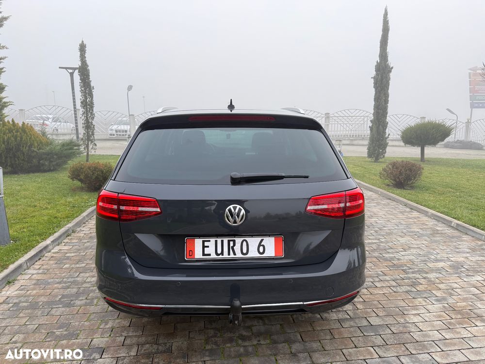 Volkswagen Passat Variant 2.0 TDI SCR DSG BlueMotion Highline - 8
