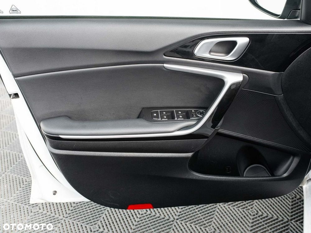 Kia Ceed 1.5 T-GDI L - 10