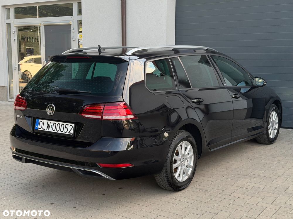 Volkswagen Golf 1.0 TSI IQ Drive - 5