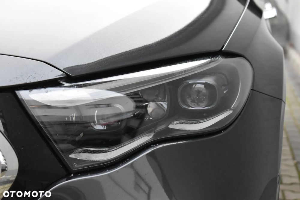 Mercedes-Benz Klasa E 220 d 4-Matic 9G-TRONIC - 9