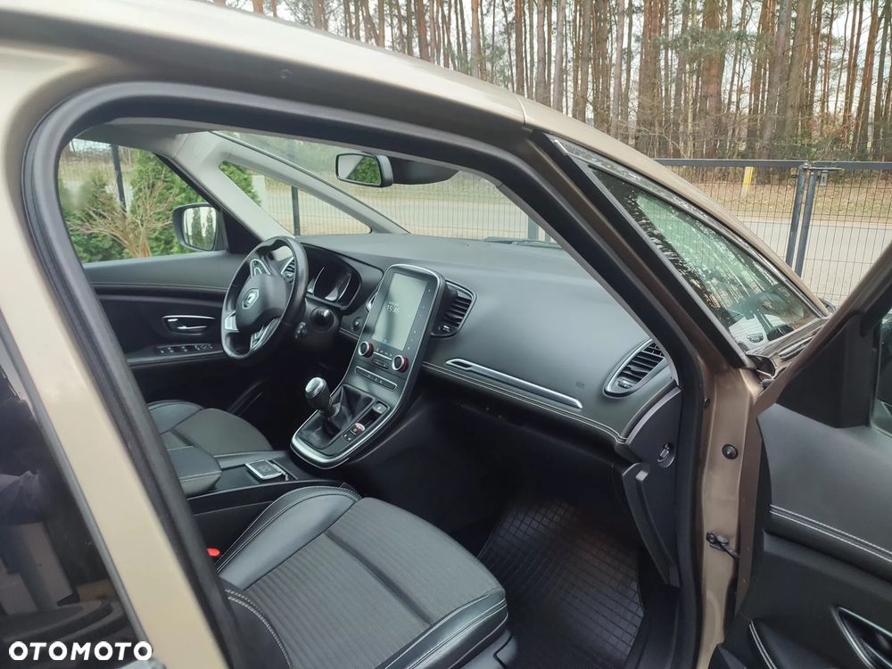 Renault Scenic 1.6 dCi Intens - 9