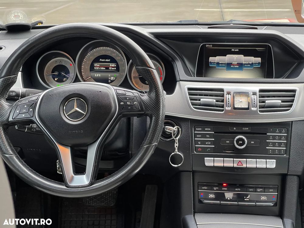 Mercedes-Benz E 220 BlueTEC 4MATIC - 9