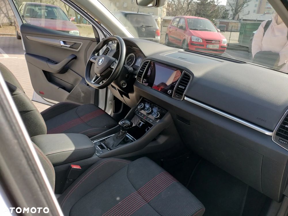 Skoda Karoq 2.0 TDI SCR 4x4 Style DSG - 9