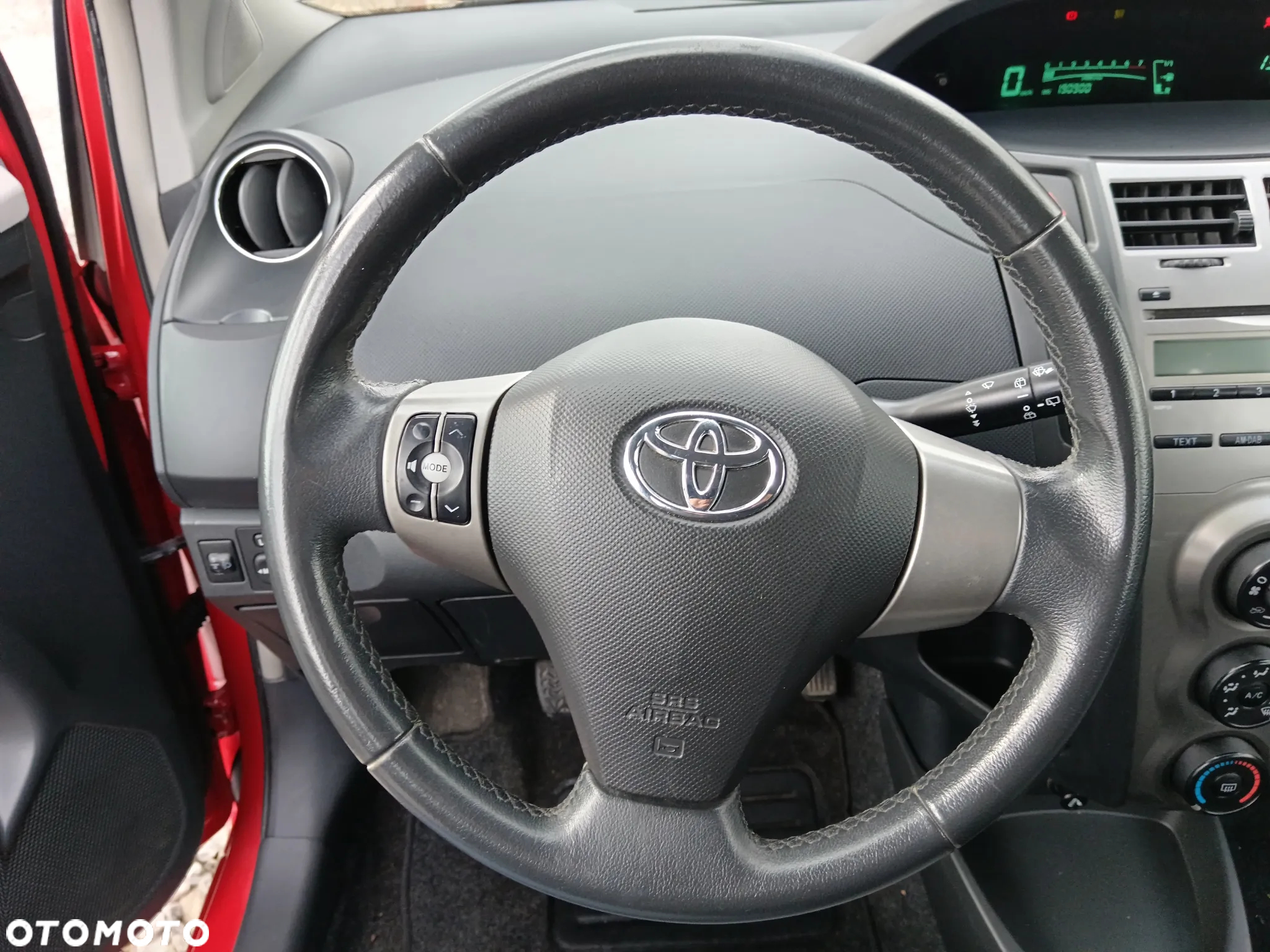 Toyota Yaris 1.33 VVT-i Life - 8