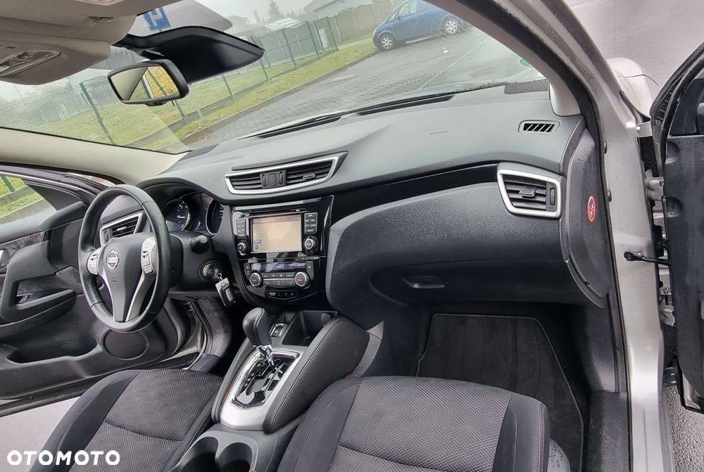 Nissan Qashqai 1.6 dCi Xtronic TEKNA+ - 15