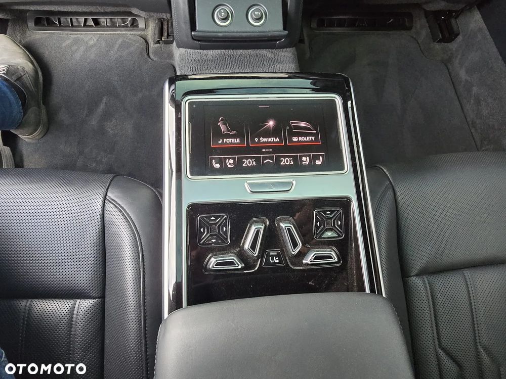 Audi A8 - 24