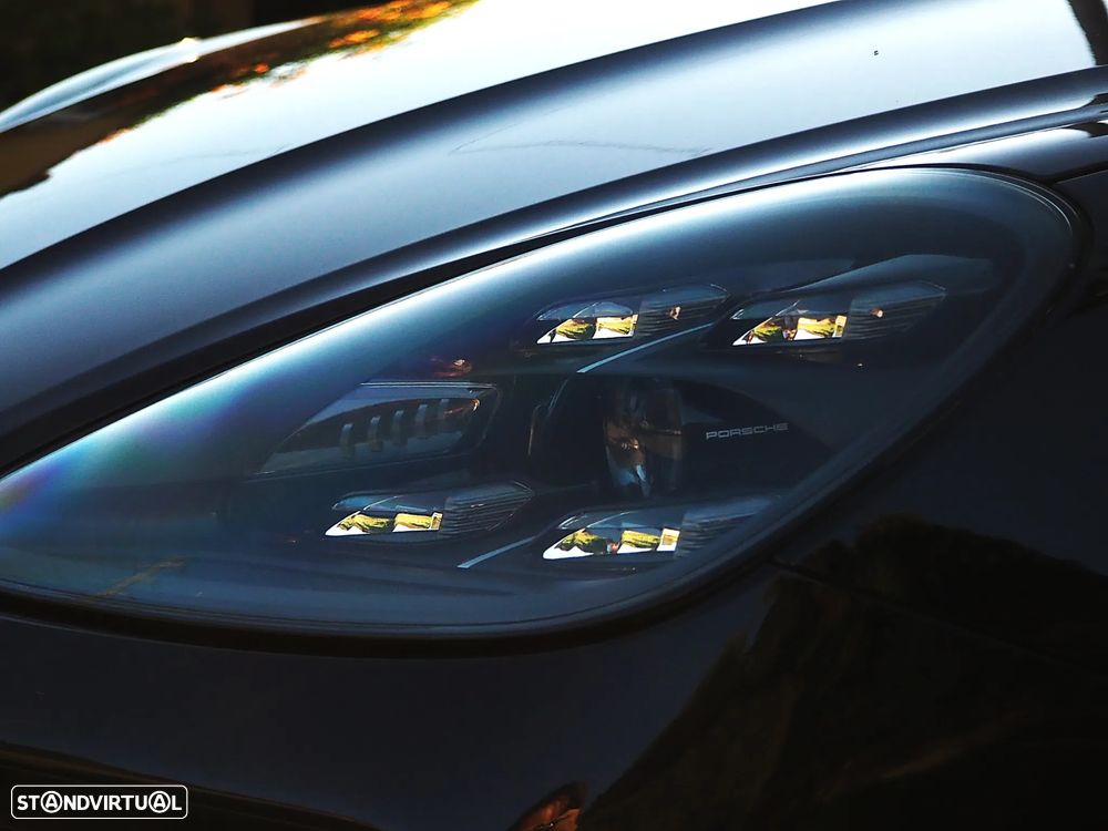 Porsche Cayenne E-Hybrid Tiptronic S Platinum Edition - 6