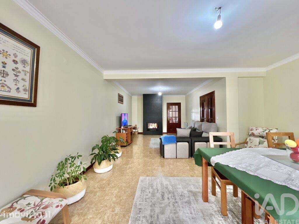 Moradia em banda T4 em Mangualde, Mesquitela e Cunha Alta de 210 m2 - Grande imagem: 3/35