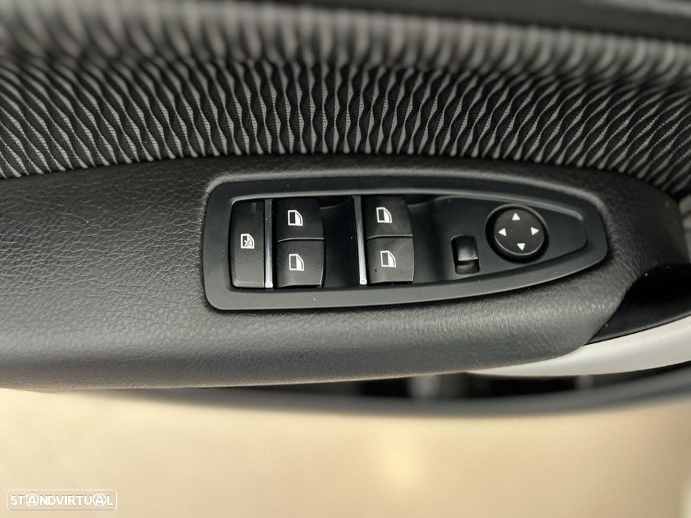 BMW 116 i Advantage - 19
