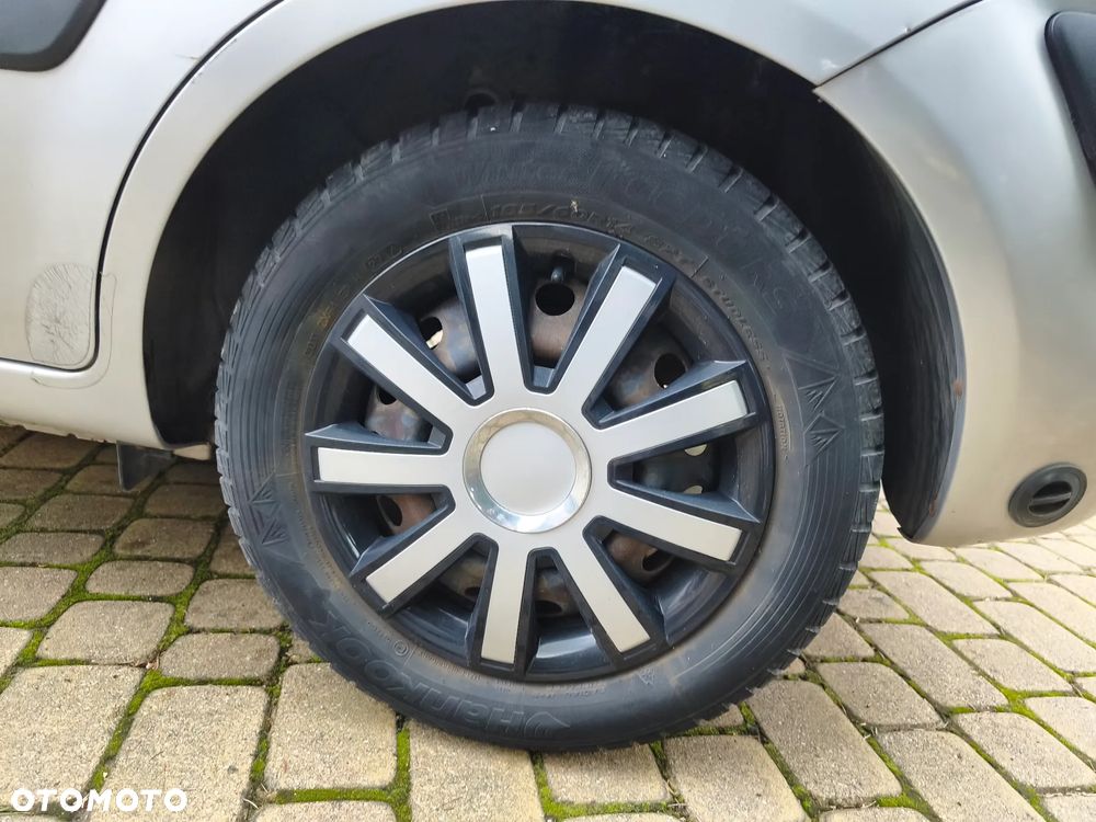 Kia Rio - 13