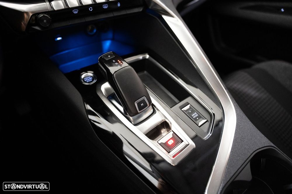 Peugeot 3008 1.2 PureTech Allure EAT8 - 16