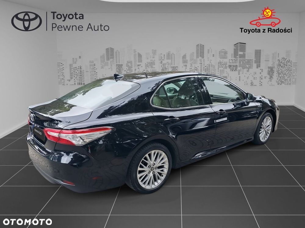 Toyota Camry 2.5 Hybrid Executive CVT - 3