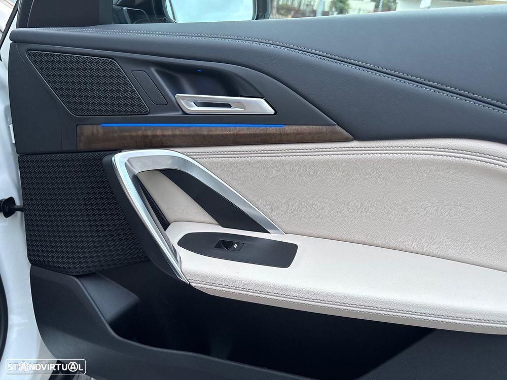 BMW iX1 xDrive30 xLine - 38